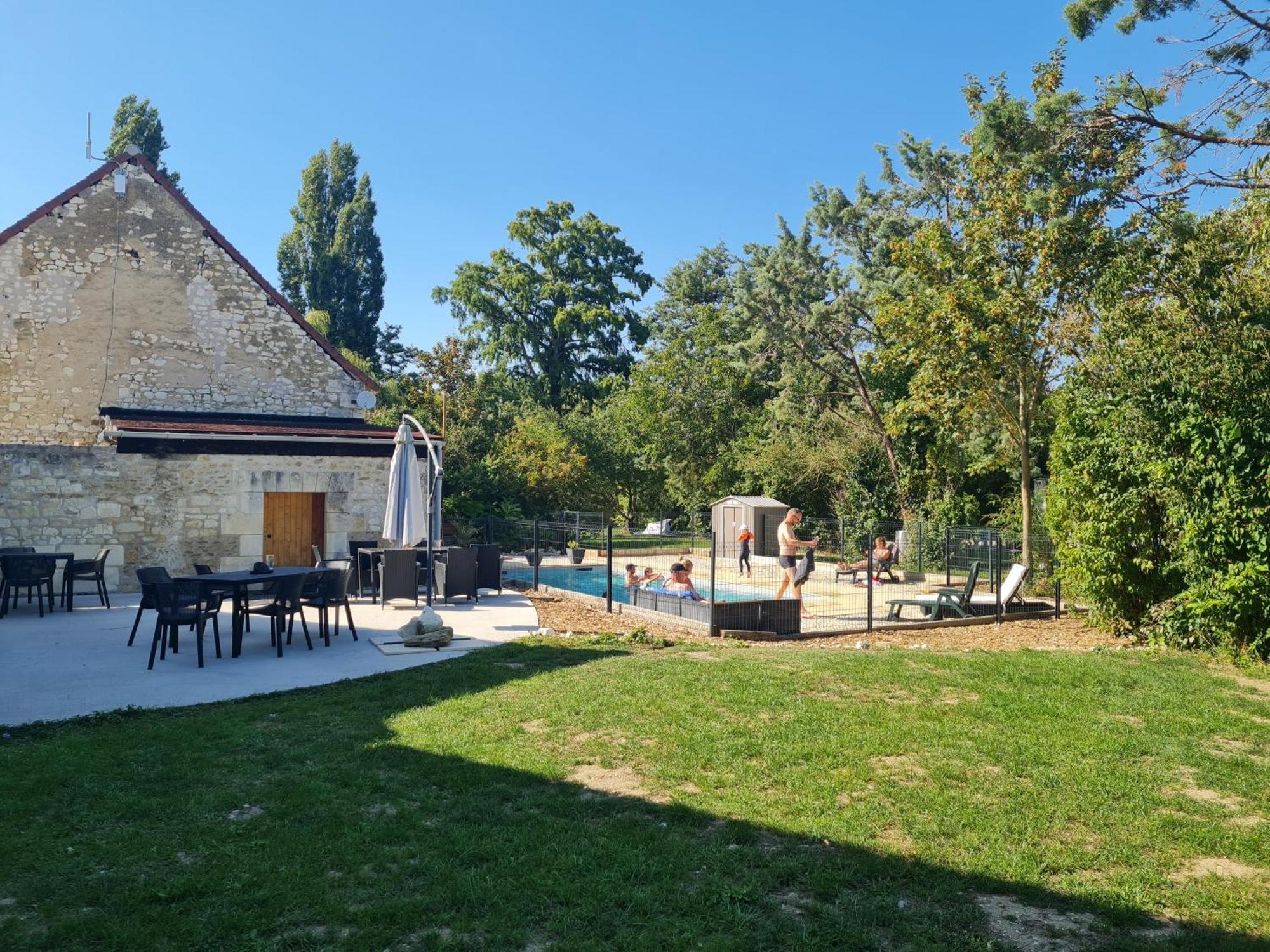 Camping De La Touche Ligueil Exterior foto